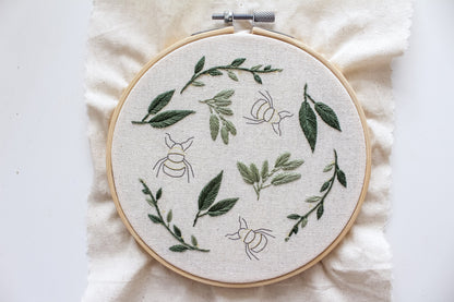 Bee Hand Embroidery Kit | 3D Turkey Stitch | Beginner-Friendly DIY Craft