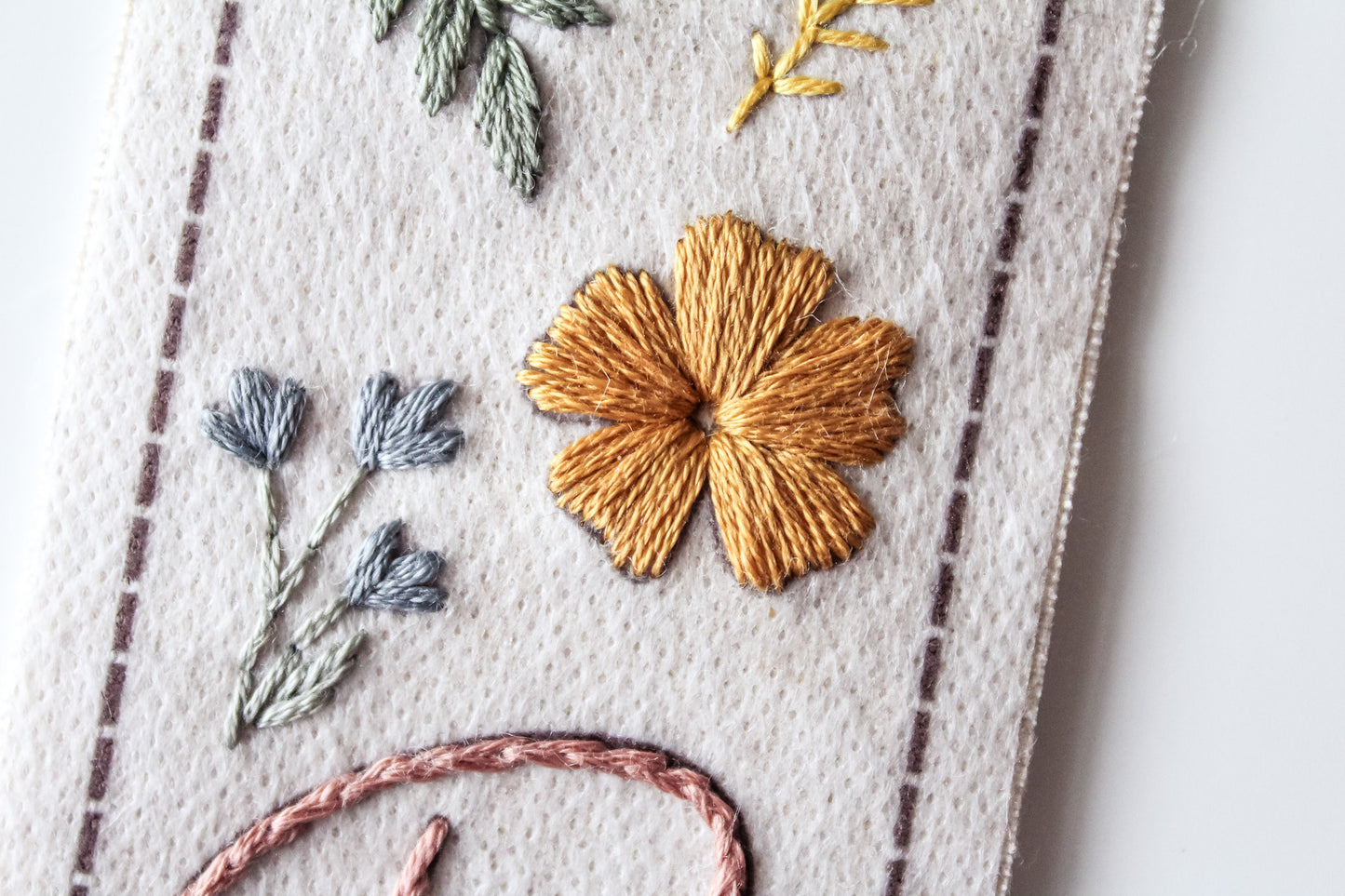 PDF Download Personalised Bookmark Embroidery Pattern